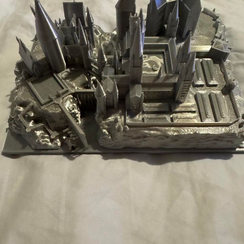 Medium Size Hogwarts Castle - 3dPrinted in Silver